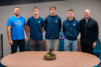 „Neptūnas“ įteikė sutartis trims perspektyviems jaunuoliams